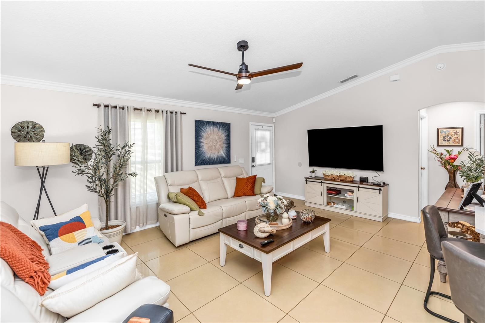 1418 VALE CIR, DELTONA, FL, 32738