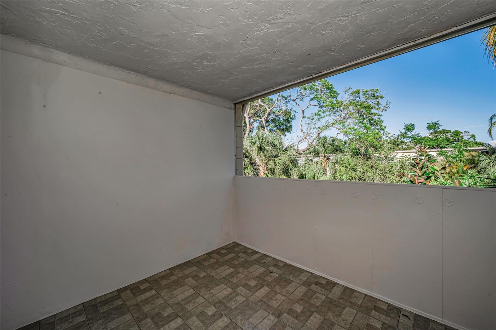 4051 58TH ST N #243, KENNETH CITY, FL, 33709