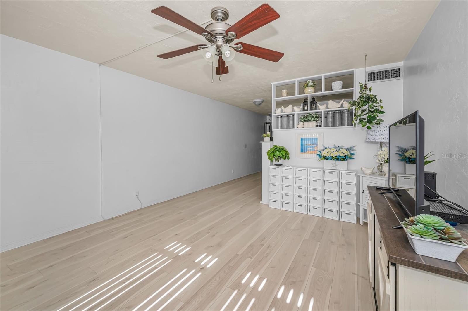 4051 58TH ST N #243, KENNETH CITY, FL, 33709