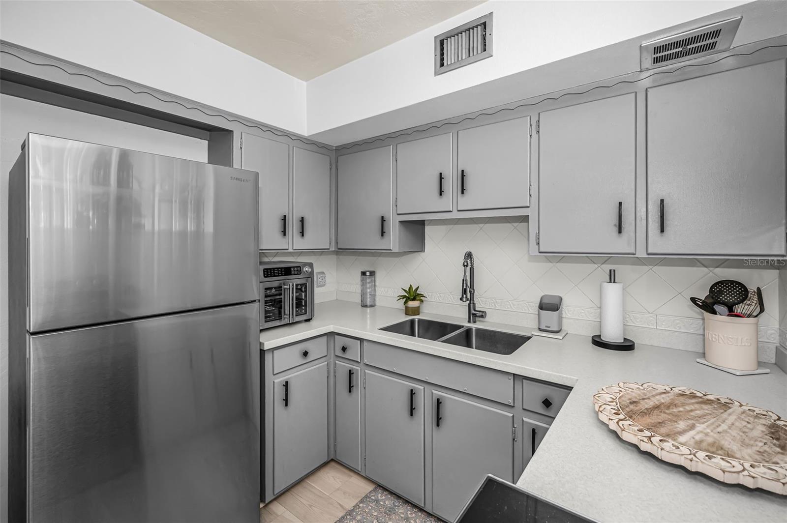 4051 58TH ST N #243, KENNETH CITY, FL, 33709
