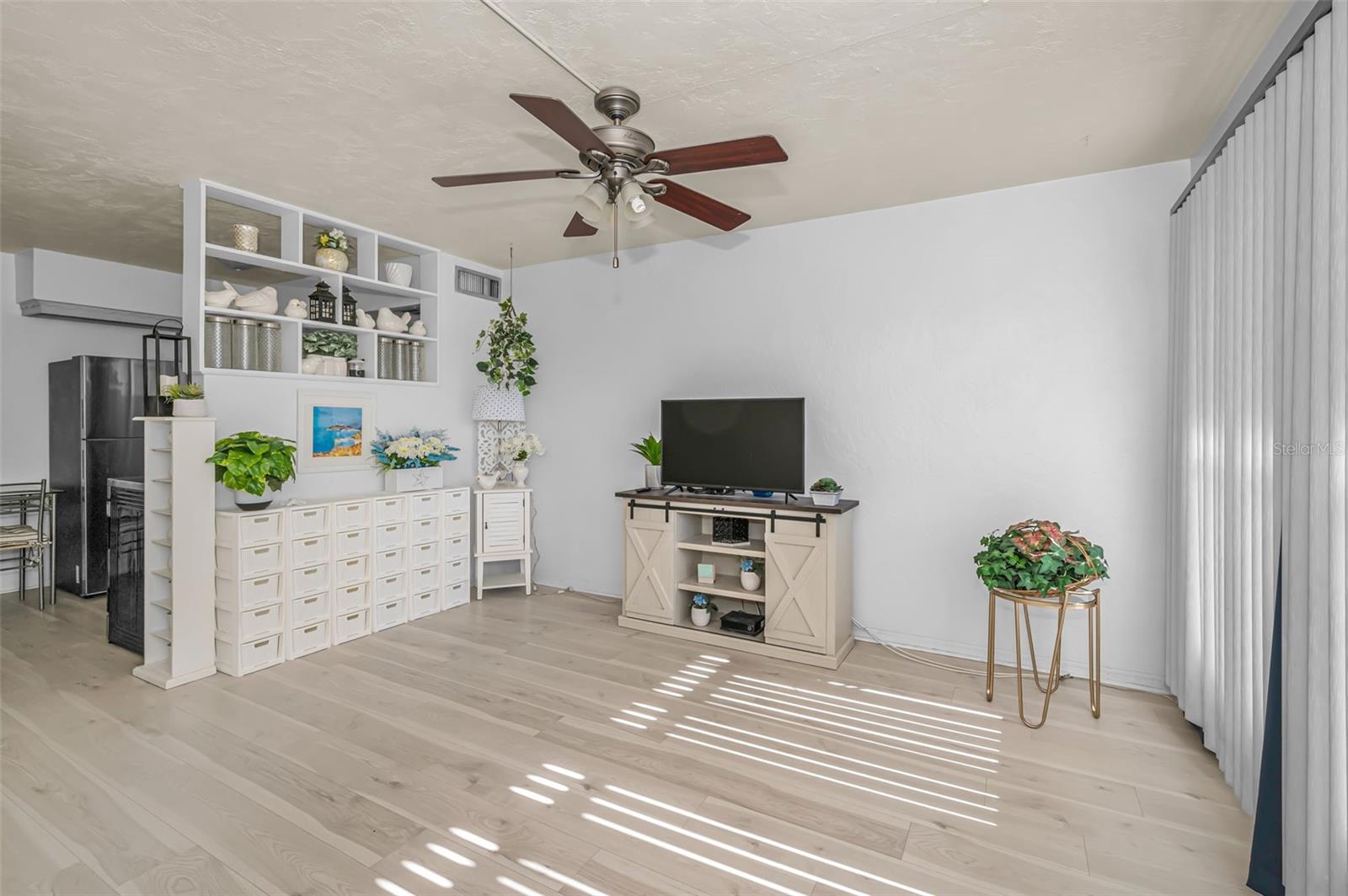 4051 58TH ST N #243, KENNETH CITY, FL, 33709