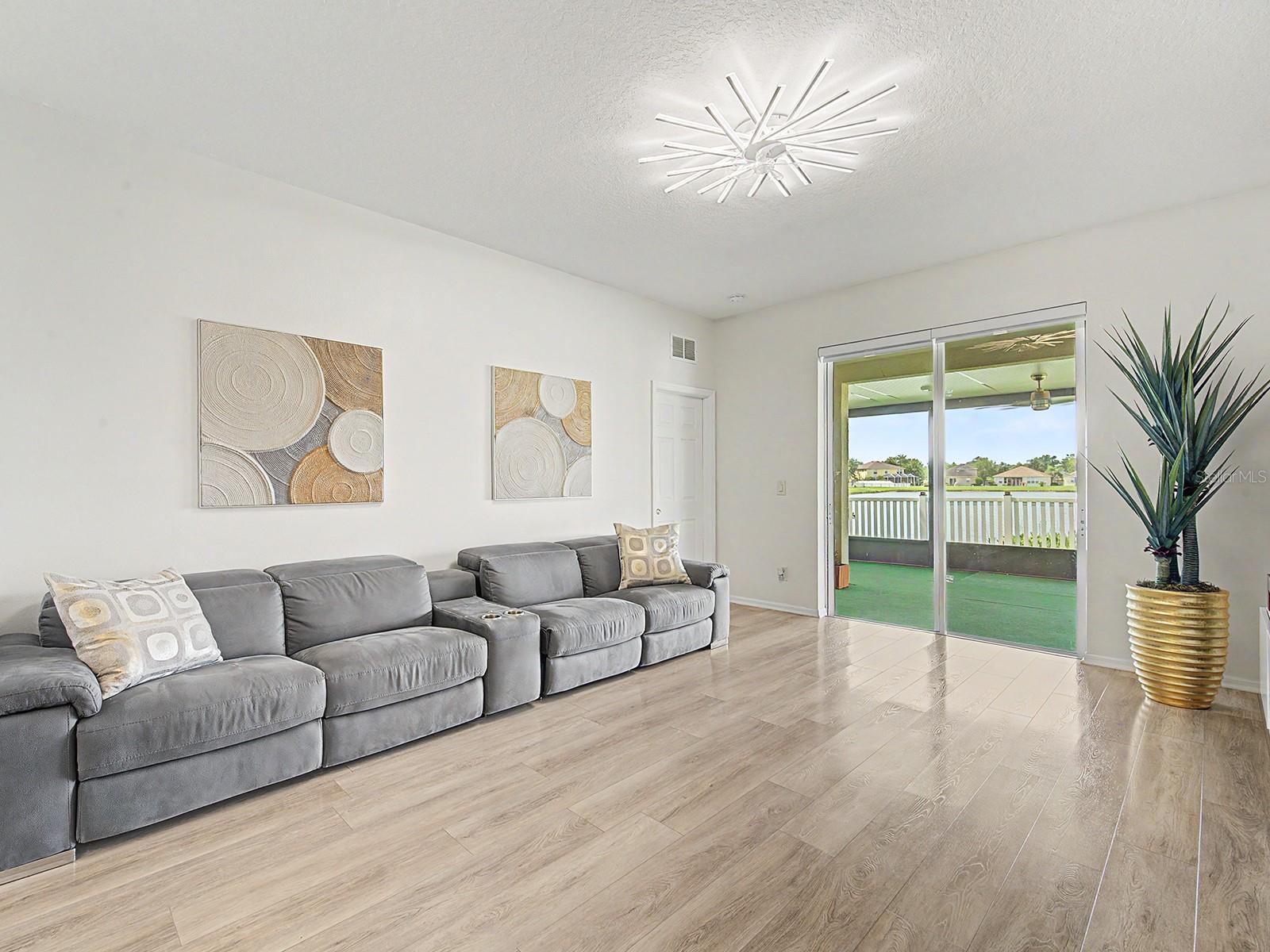 10905 ANCIENT FUTURES DR, TAMPA, FL, 33647