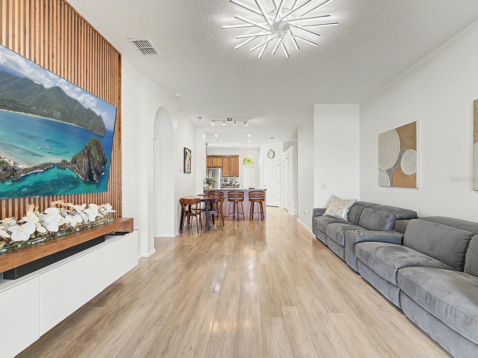 10905 ANCIENT FUTURES DR, TAMPA, FL, 33647