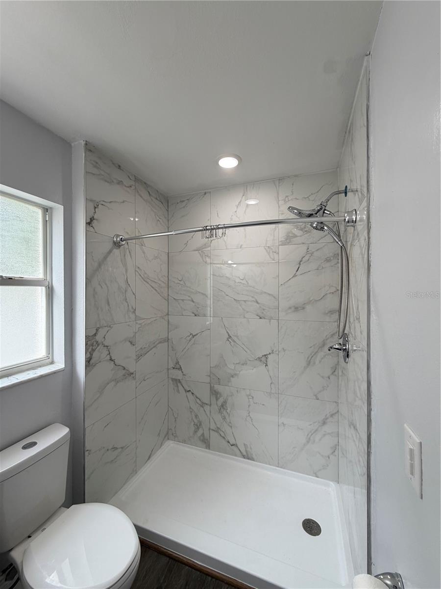 100 LITTLE FOX  AVE, SANFORD, FL, 32773