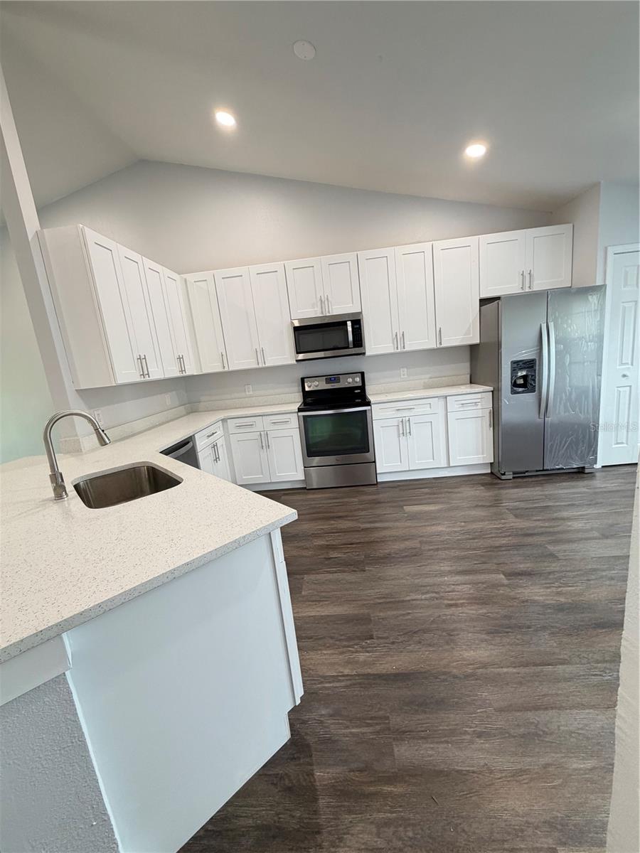 100 LITTLE FOX  AVE, SANFORD, FL, 32773