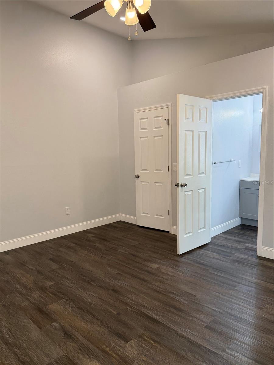 100 LITTLE FOX  AVE, SANFORD, FL, 32773