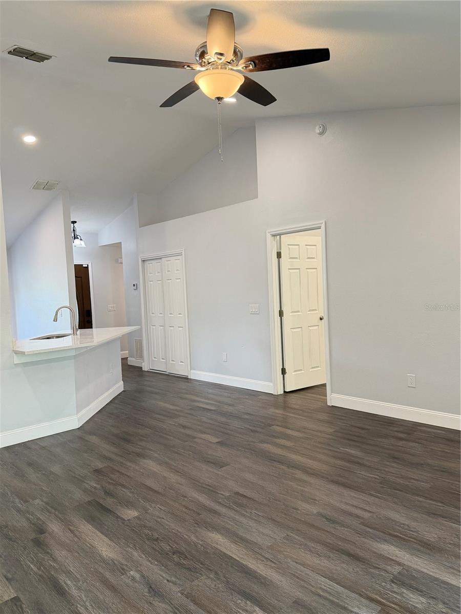 100 LITTLE FOX  AVE, SANFORD, FL, 32773