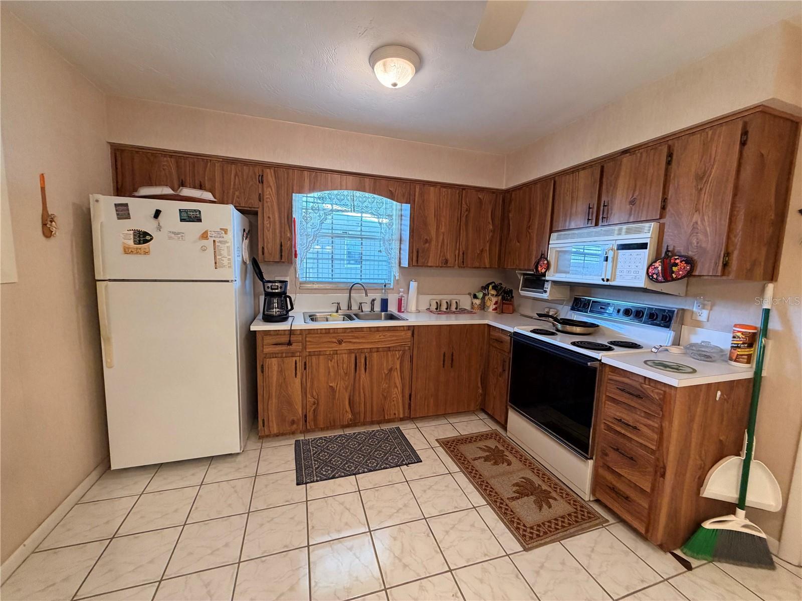 1640 JUNO TR #205B, ASTOR, FL, 32102