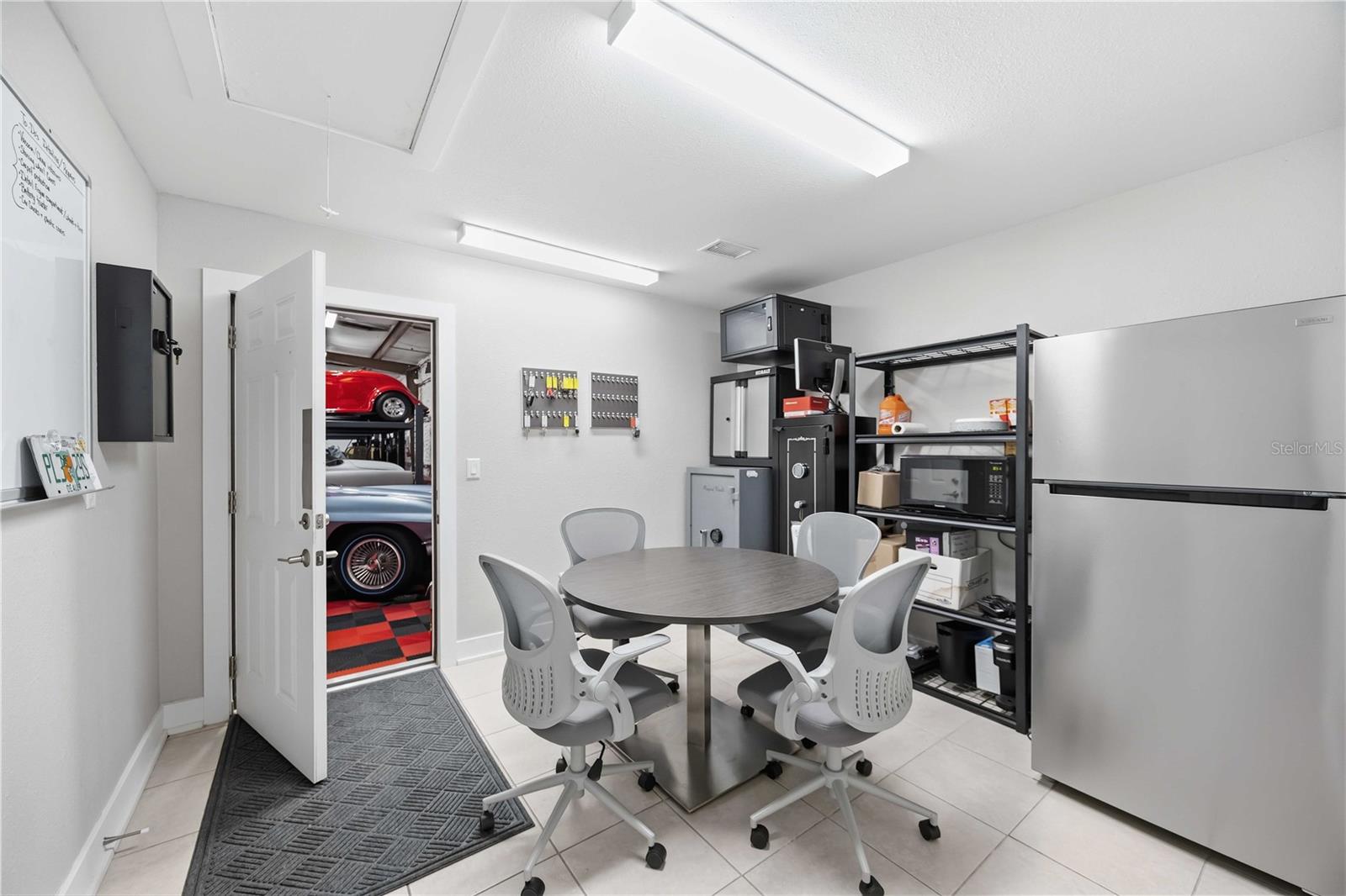 180 ARTISTS AVE, ENGLEWOOD, FL, 34223