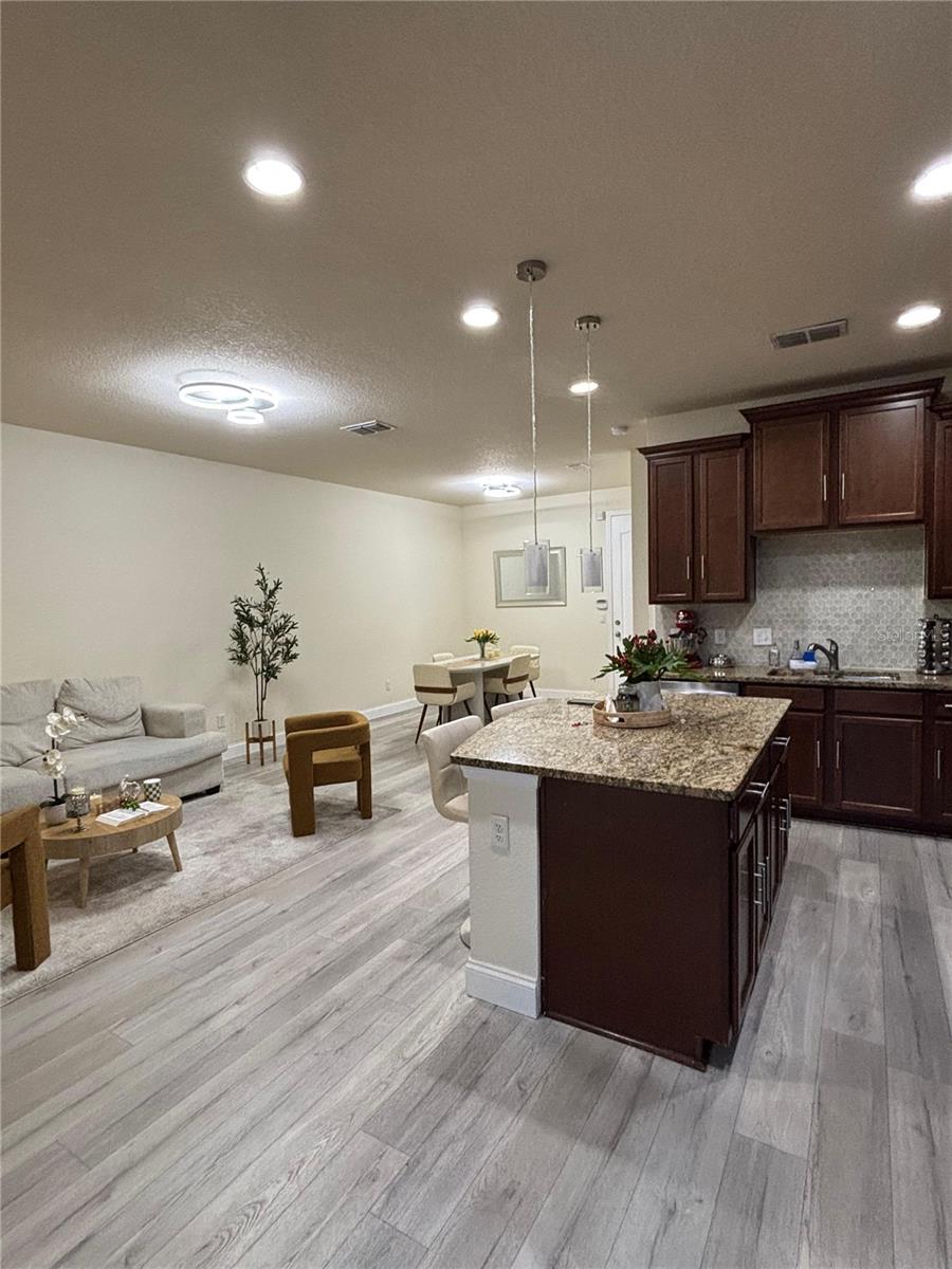 10108 EAGLE CREEK CENTER BLVD, ORLANDO, FL, 32832