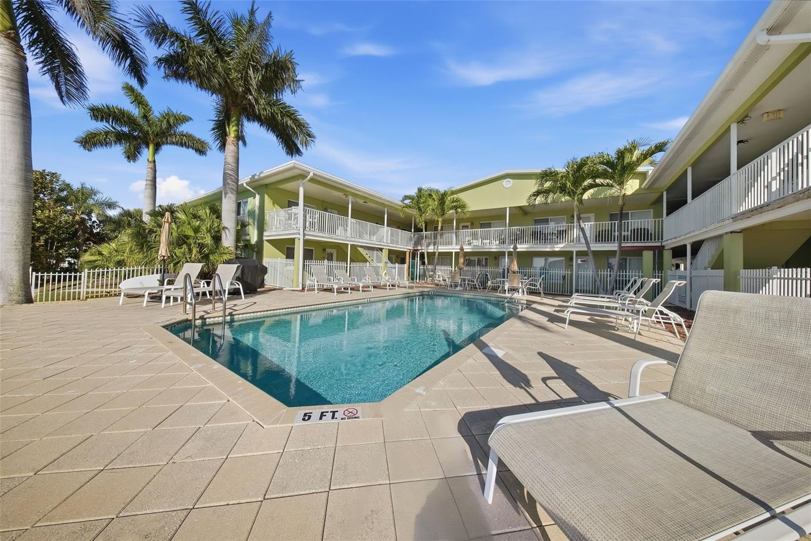 225 104TH AVE #102, TREASURE ISLAND, FL, 33706