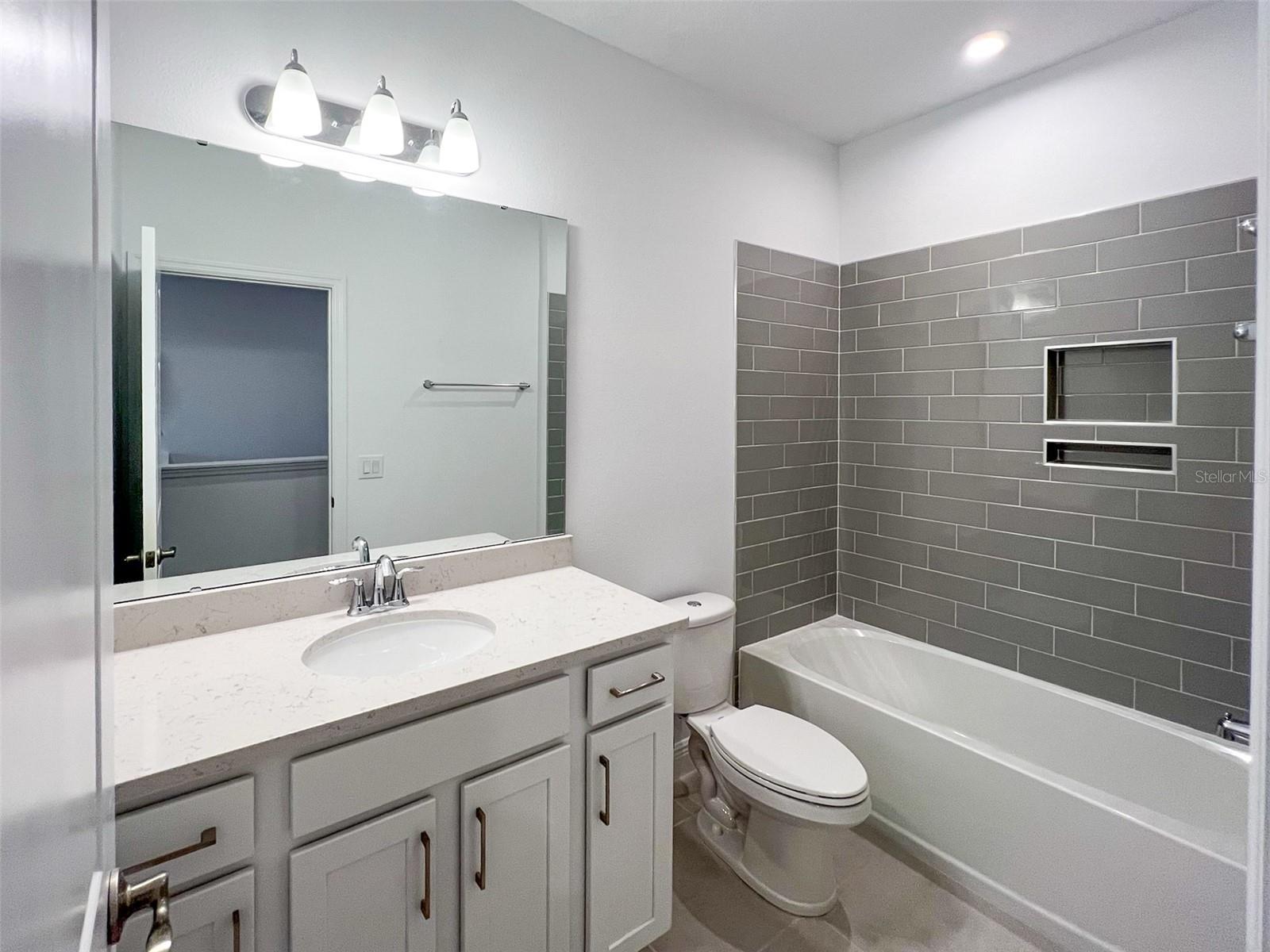 6951 NEMOURS PKWY, ORLANDO, FL, 32827