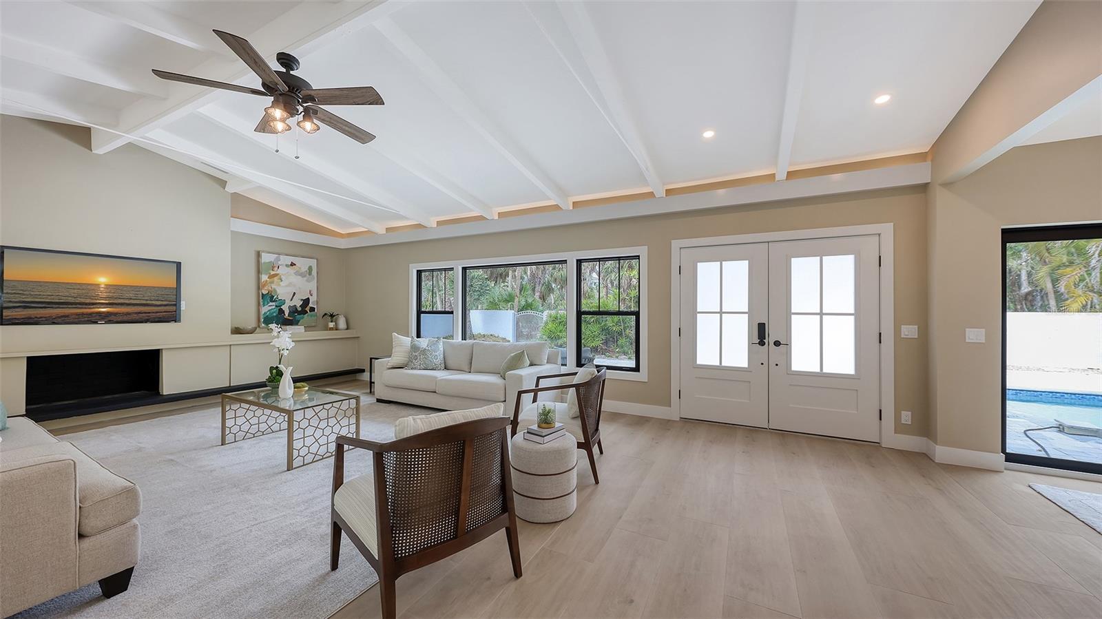 7345 PINE NEEDLE RD, SARASOTA, FL, 34242