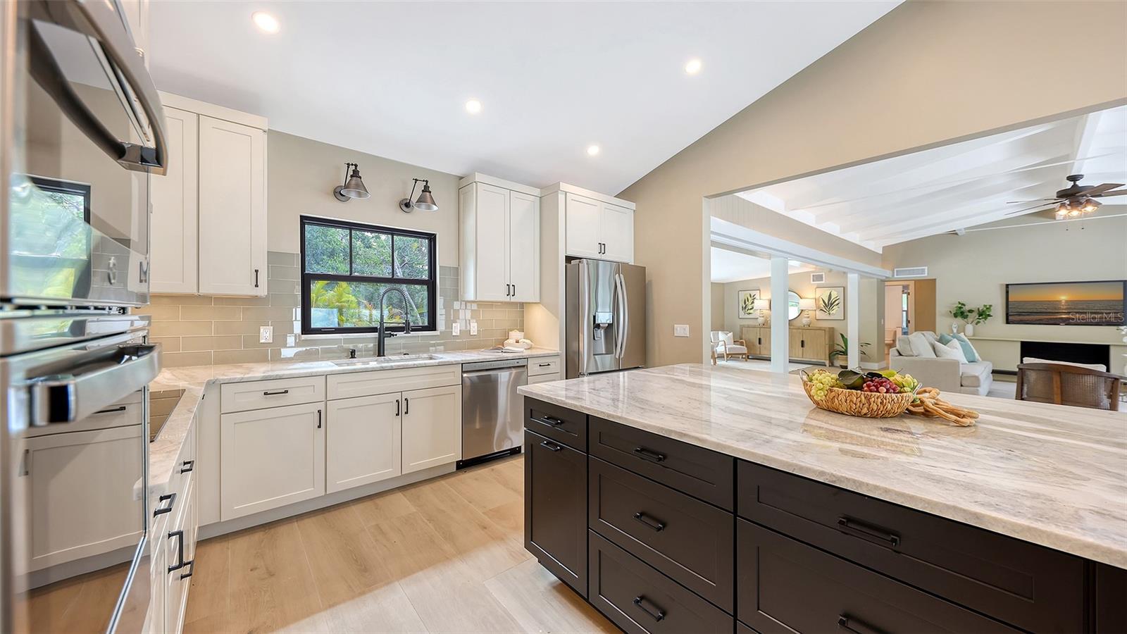 7345 PINE NEEDLE RD, SARASOTA, FL, 34242