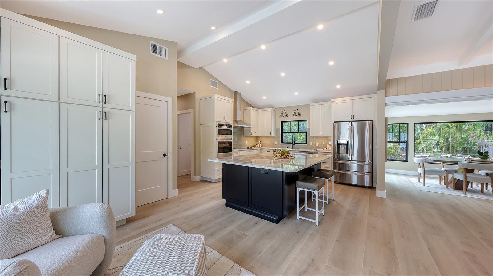 7345 PINE NEEDLE RD, SARASOTA, FL, 34242