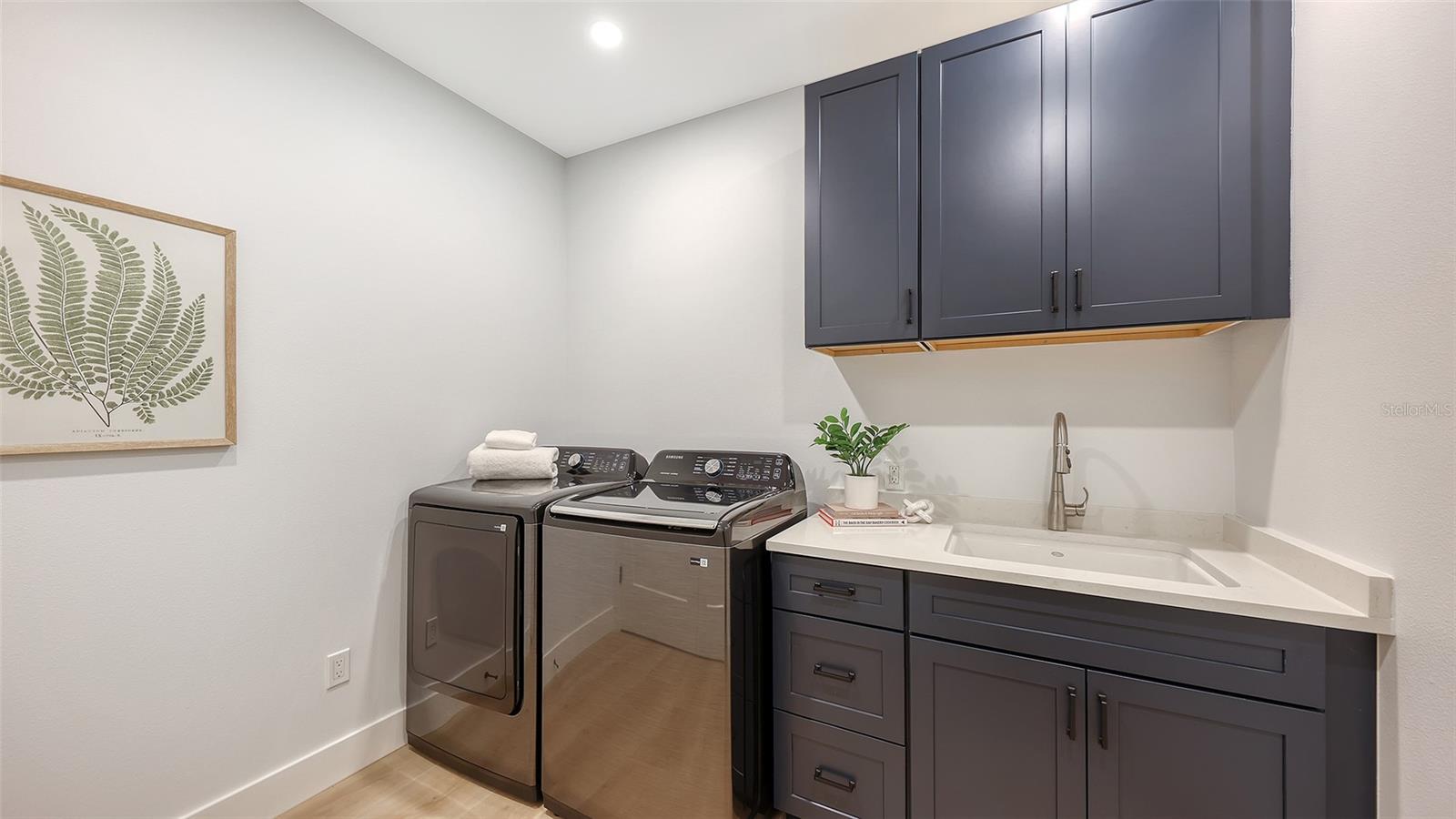 7345 PINE NEEDLE RD, SARASOTA, FL, 34242