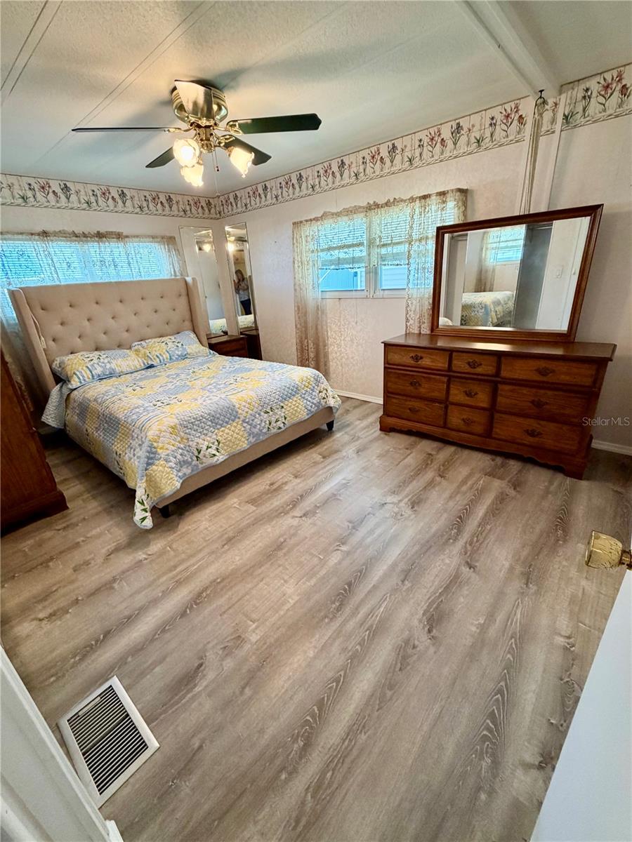 34540 VIOLET DR N, PINELLAS PARK, FL, 33781