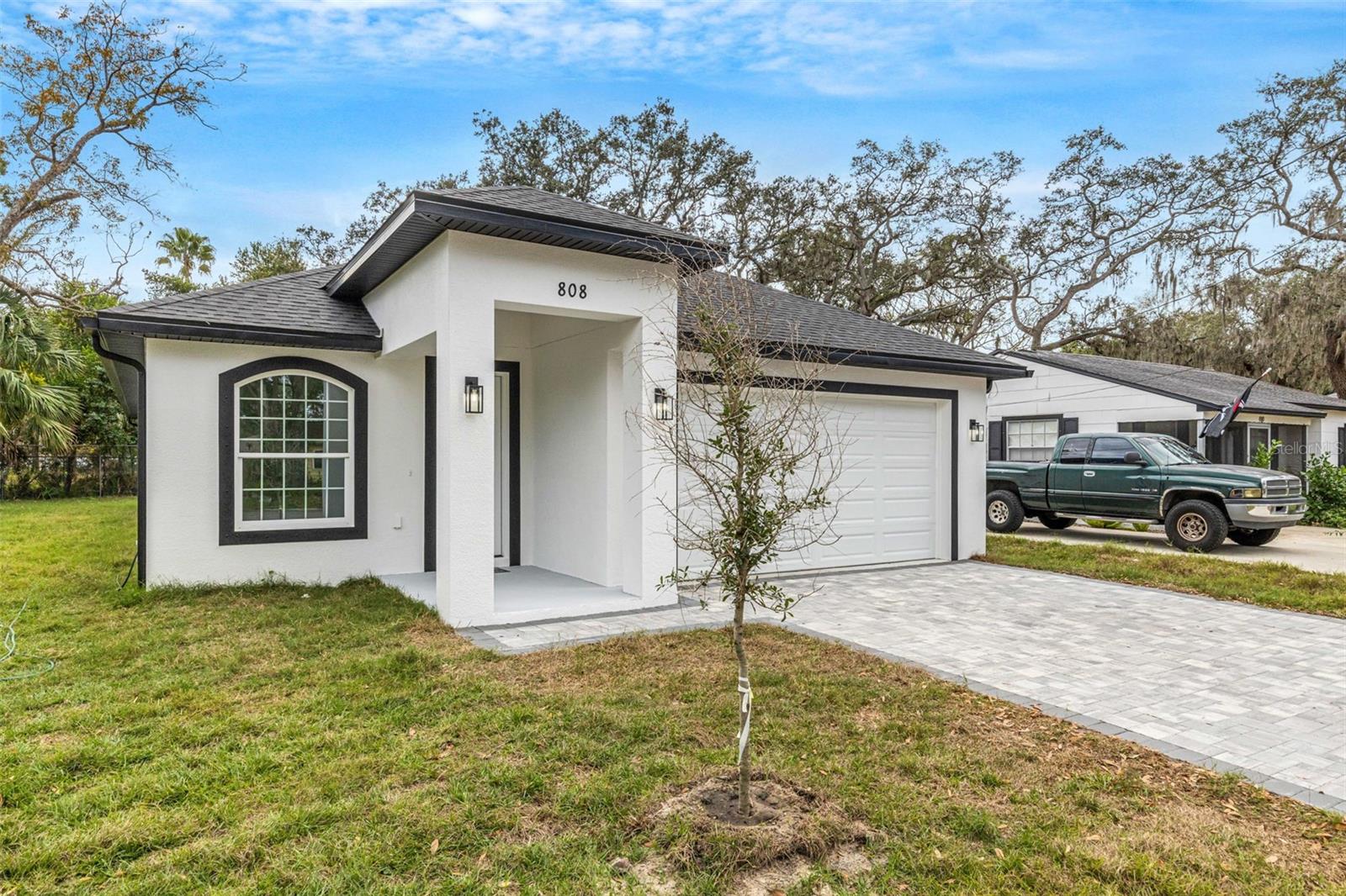 808 W LOWRY LN, TAMPA, FL, 33604