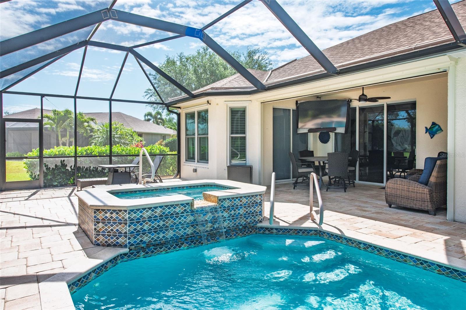 183 CLEAR LAKE DR, ENGLEWOOD, FL, 34223