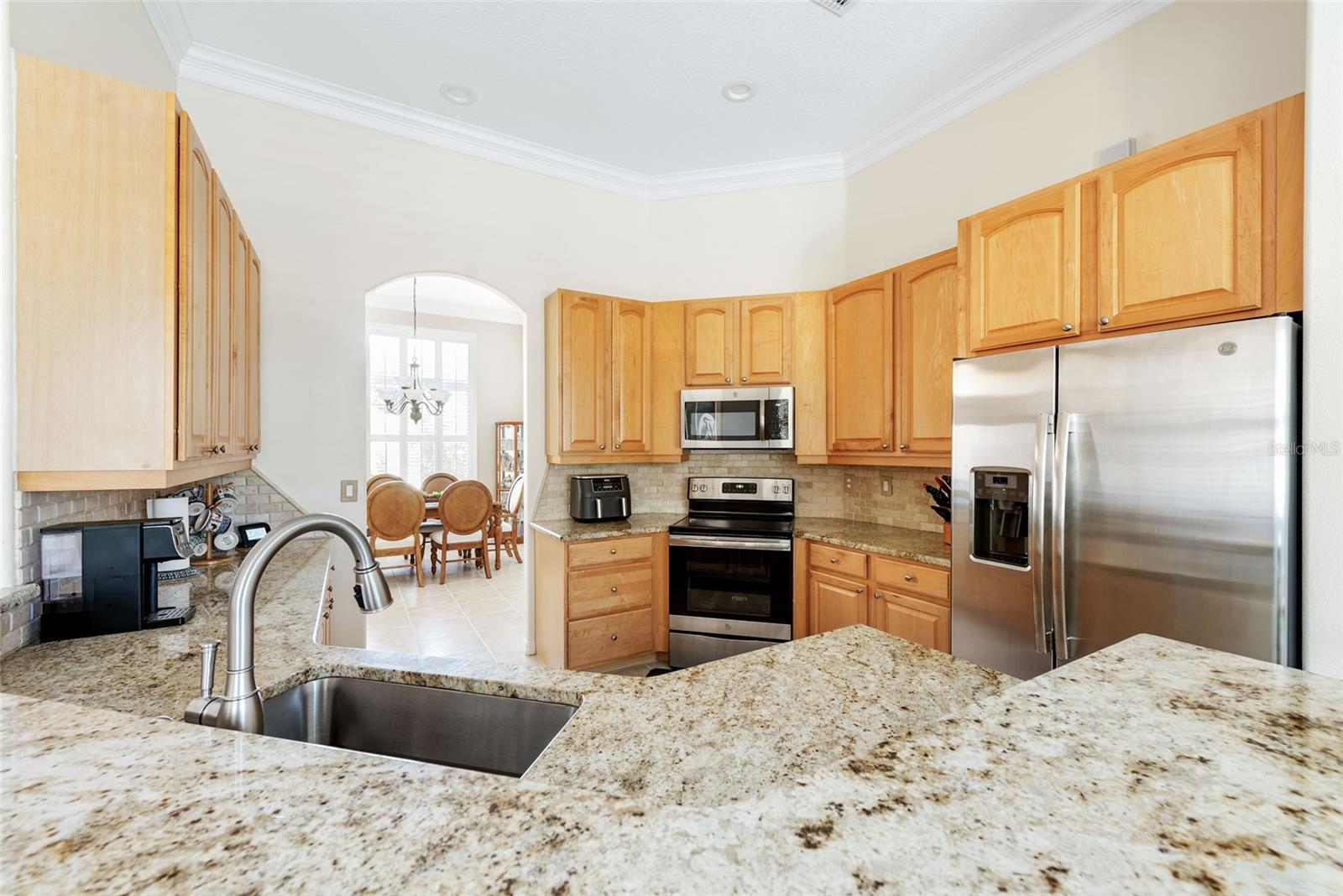 183 CLEAR LAKE DR, ENGLEWOOD, FL, 34223