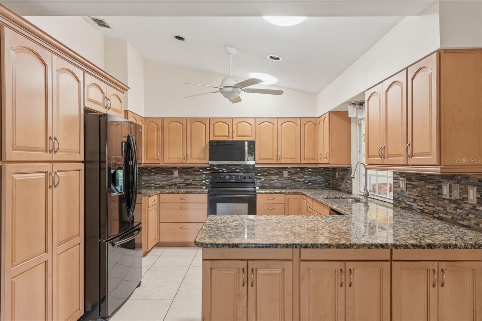 880 LEMON BAY DR, VENICE, FL, 34293