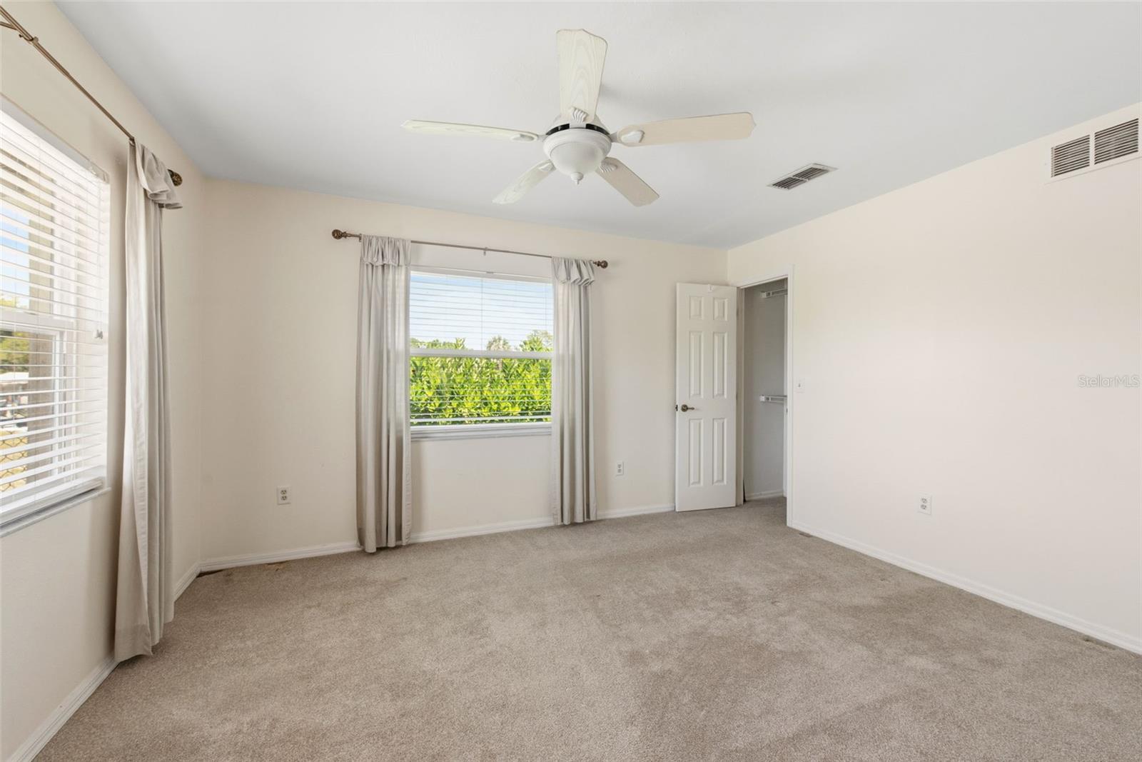 880 LEMON BAY DR, VENICE, FL, 34293