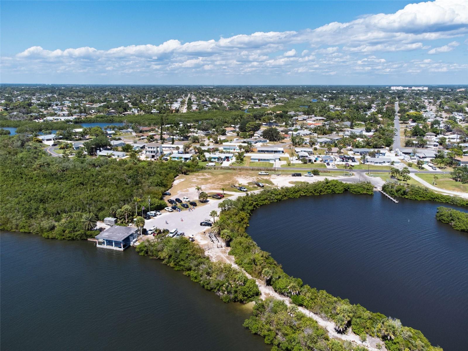 880 LEMON BAY DR, VENICE, FL, 34293