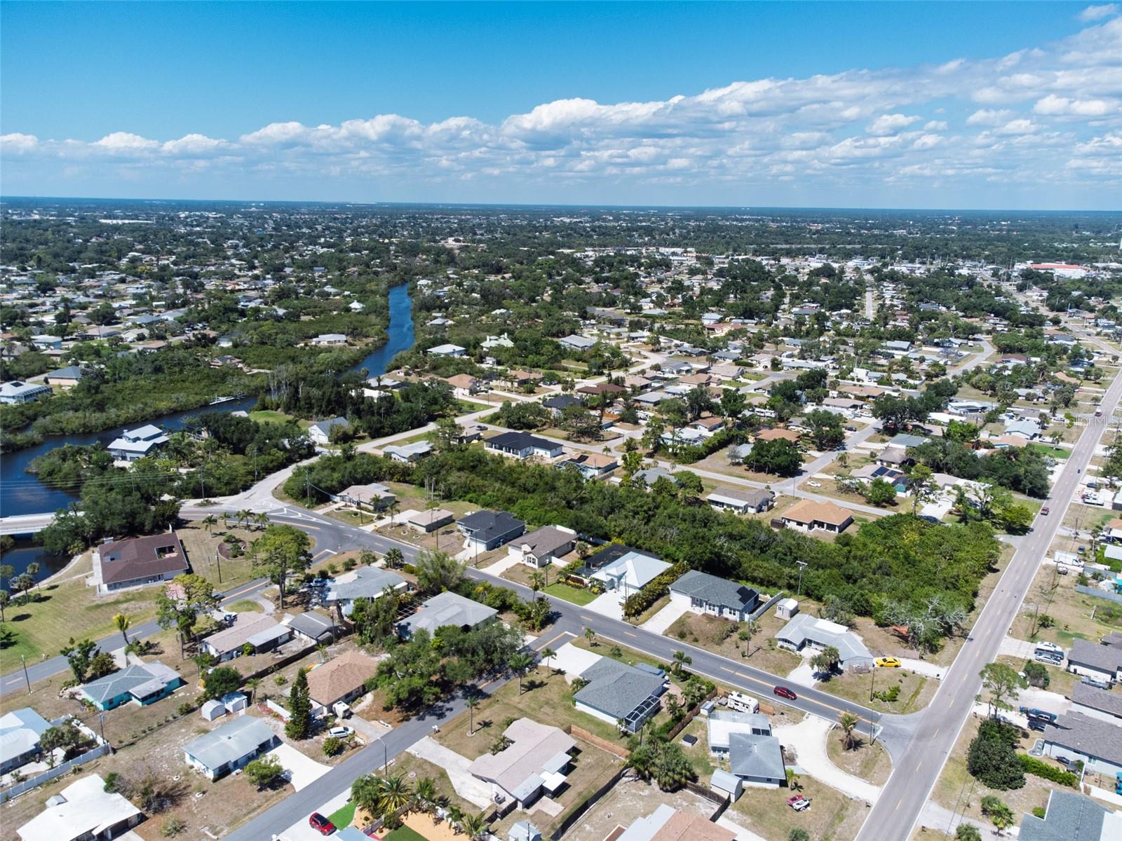 880 LEMON BAY DR, VENICE, FL, 34293