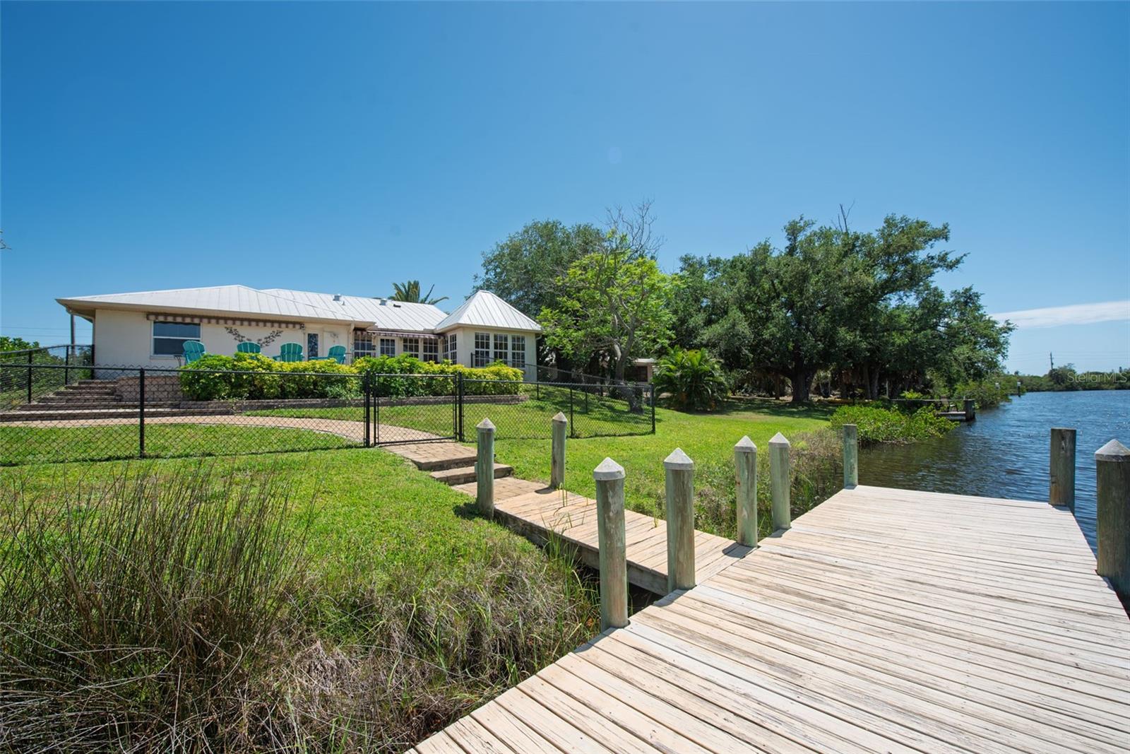 880 LEMON BAY DR, VENICE, FL, 34293