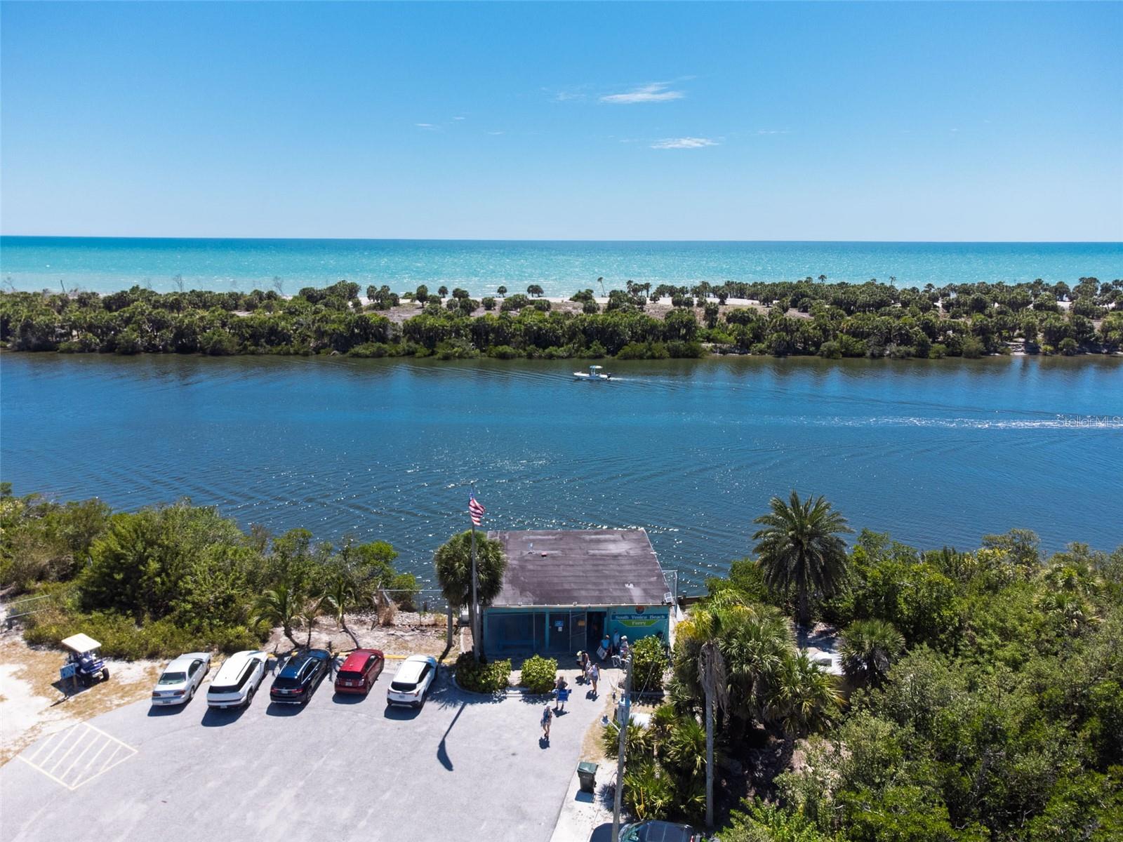880 LEMON BAY DR, VENICE, FL, 34293