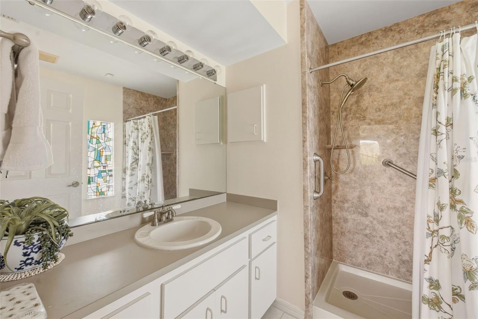 880 LEMON BAY DR, VENICE, FL, 34293