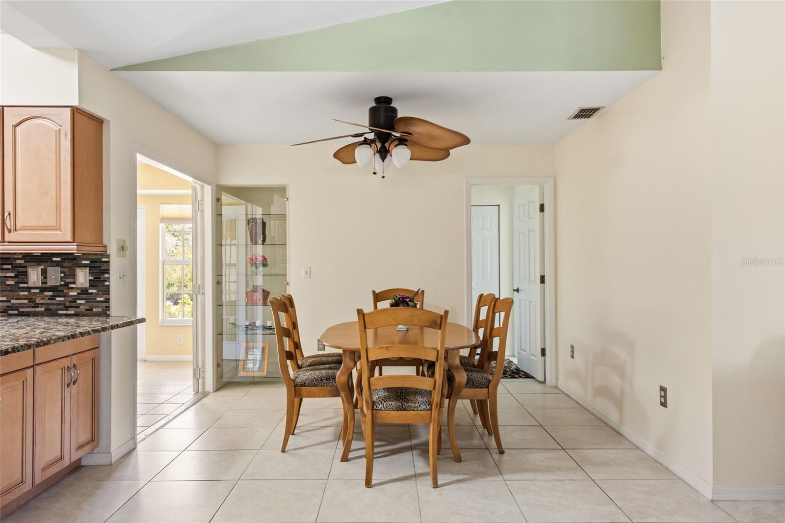 880 LEMON BAY DR, VENICE, FL, 34293