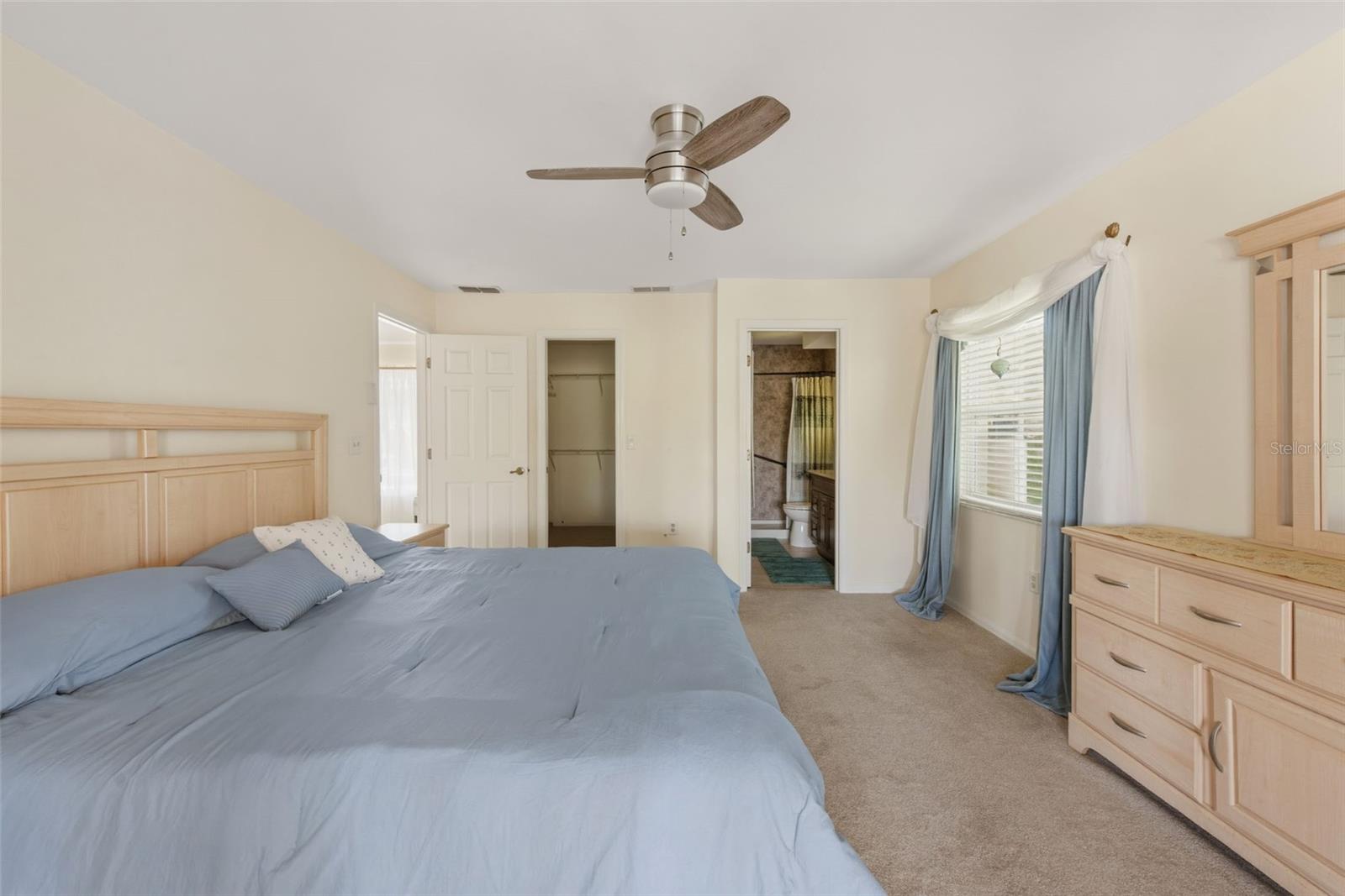 880 LEMON BAY DR, VENICE, FL, 34293