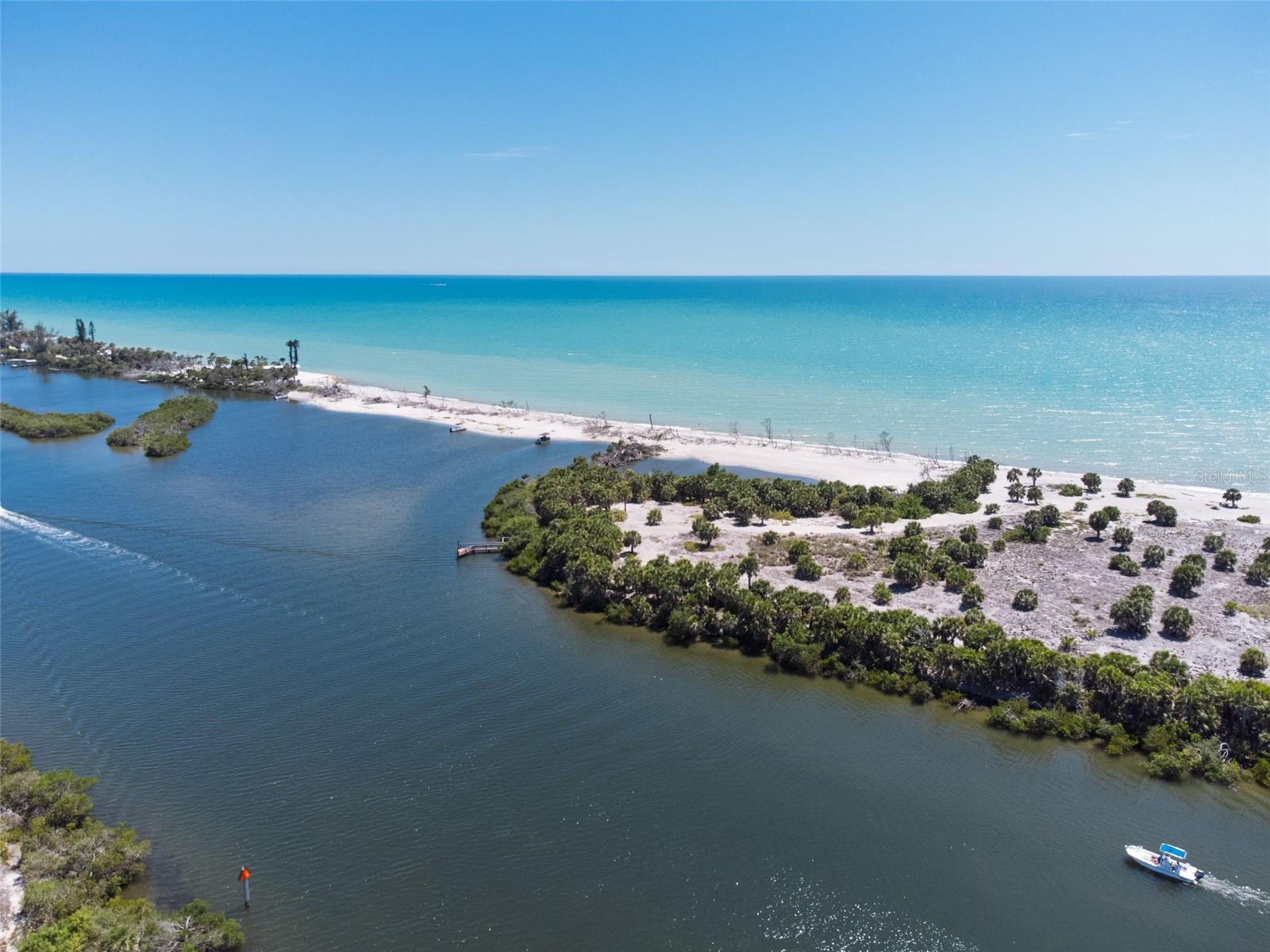 880 LEMON BAY DR, VENICE, FL, 34293