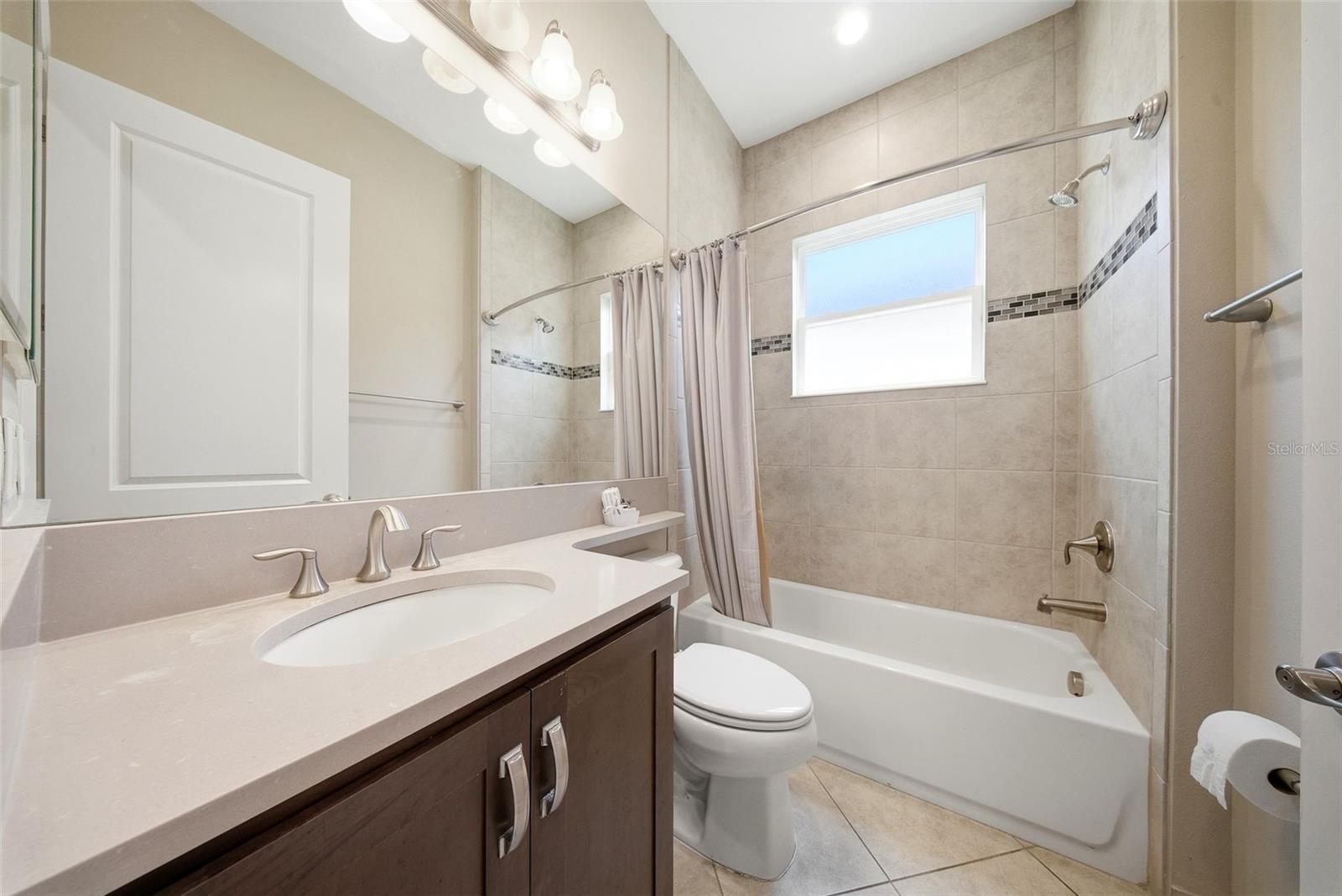 15528 CORONA DEL MAR DR, WIMAUMA, FL, 33598