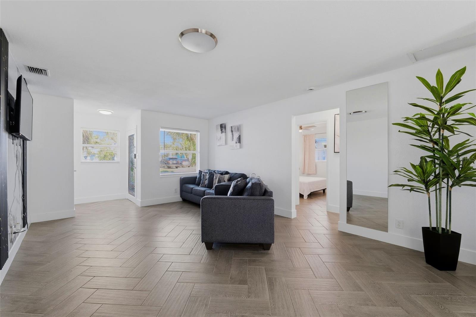 17734 1ST ST E, REDINGTON SHORES, FL, 33708