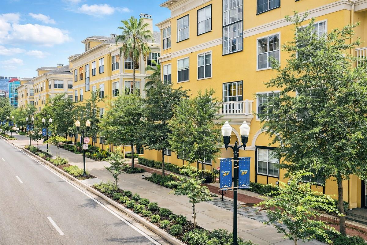 860 N ORANGE AVE #440, ORLANDO, FL, 32801