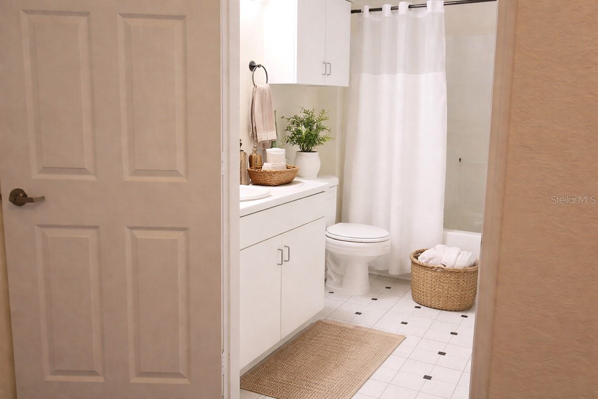 860 N ORANGE AVE #440, ORLANDO, FL, 32801