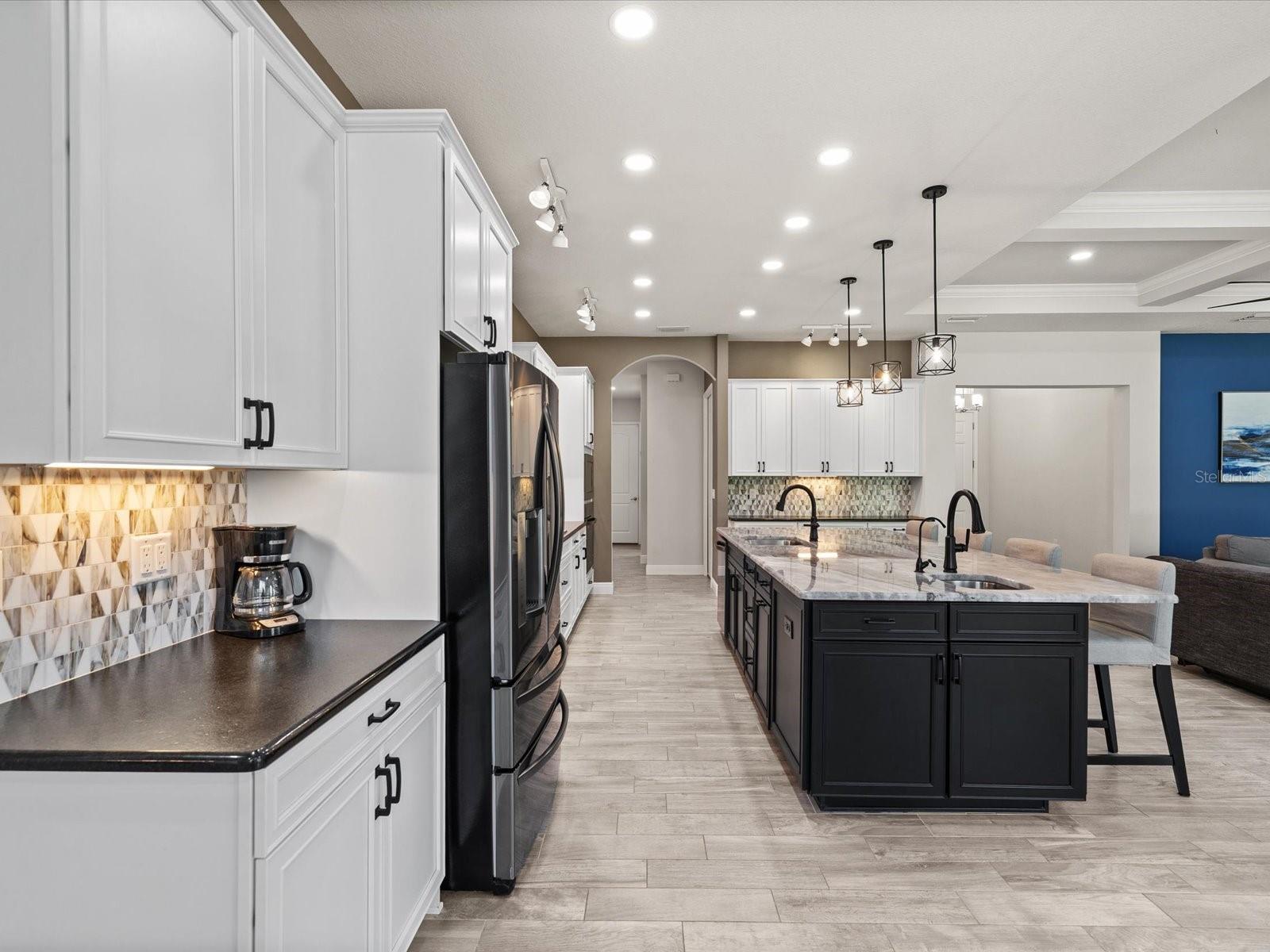 11981 ROBINA RD, WEEKI WACHEE, FL, 34614