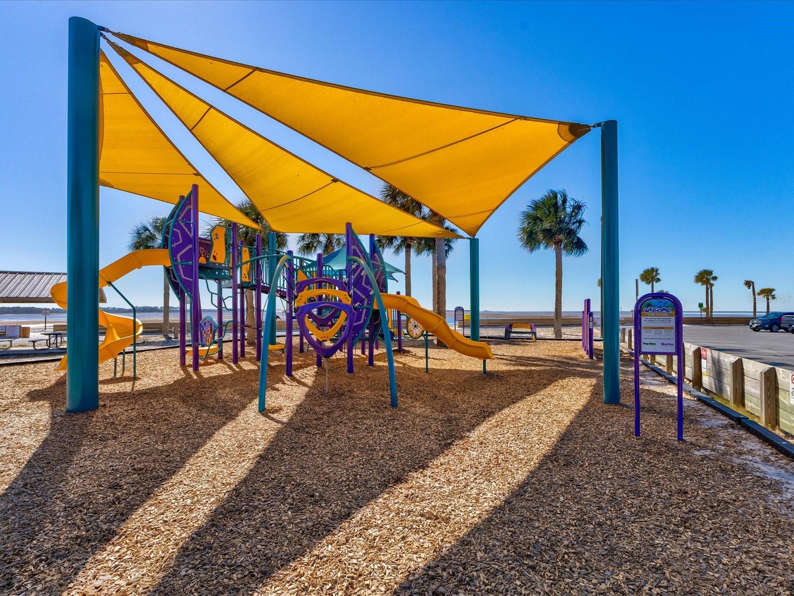 11981 ROBINA RD, WEEKI WACHEE, FL, 34614