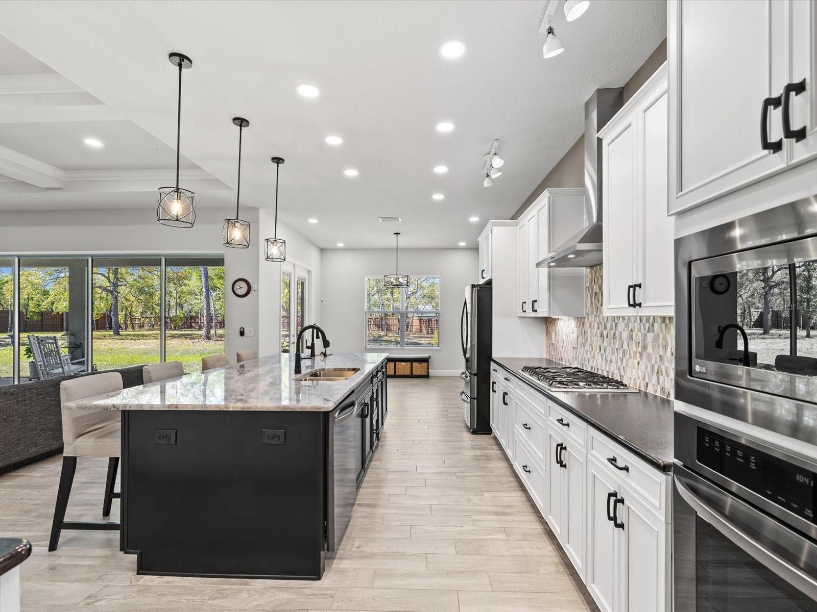 11981 ROBINA RD, WEEKI WACHEE, FL, 34614