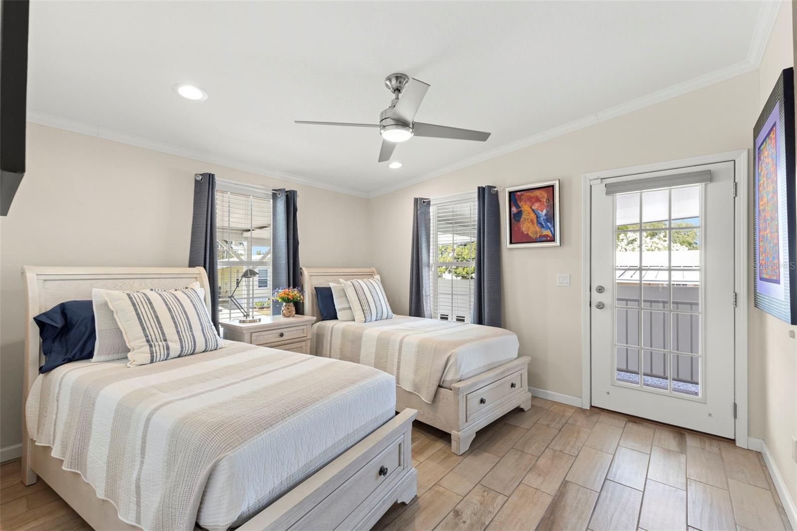 7300 AMERICANA DR NE #143, ST PETERSBURG, FL, 33702