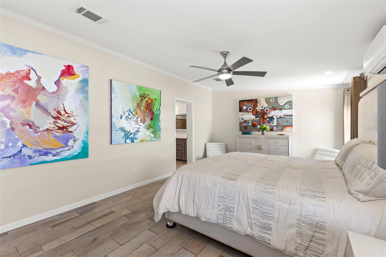 7300 AMERICANA DR NE #143, ST PETERSBURG, FL, 33702