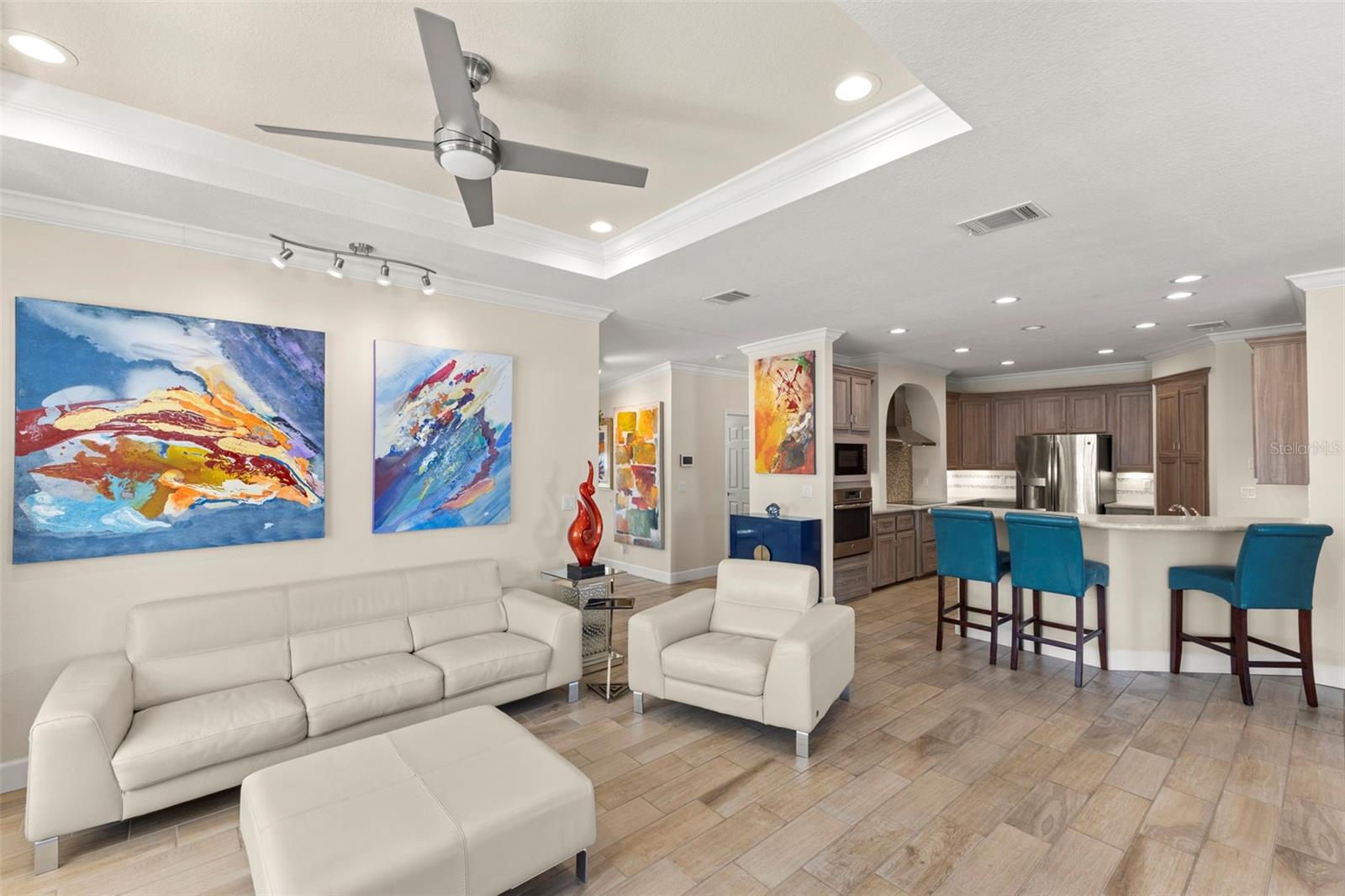 7300 AMERICANA DR NE #143, ST PETERSBURG, FL, 33702