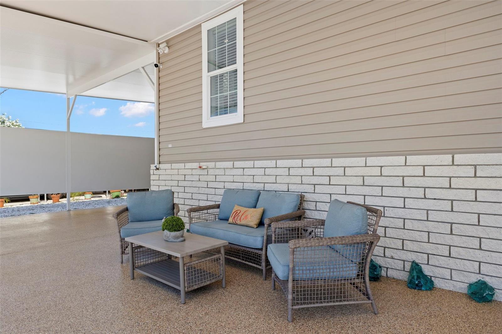 7300 AMERICANA DR NE #143, ST PETERSBURG, FL, 33702