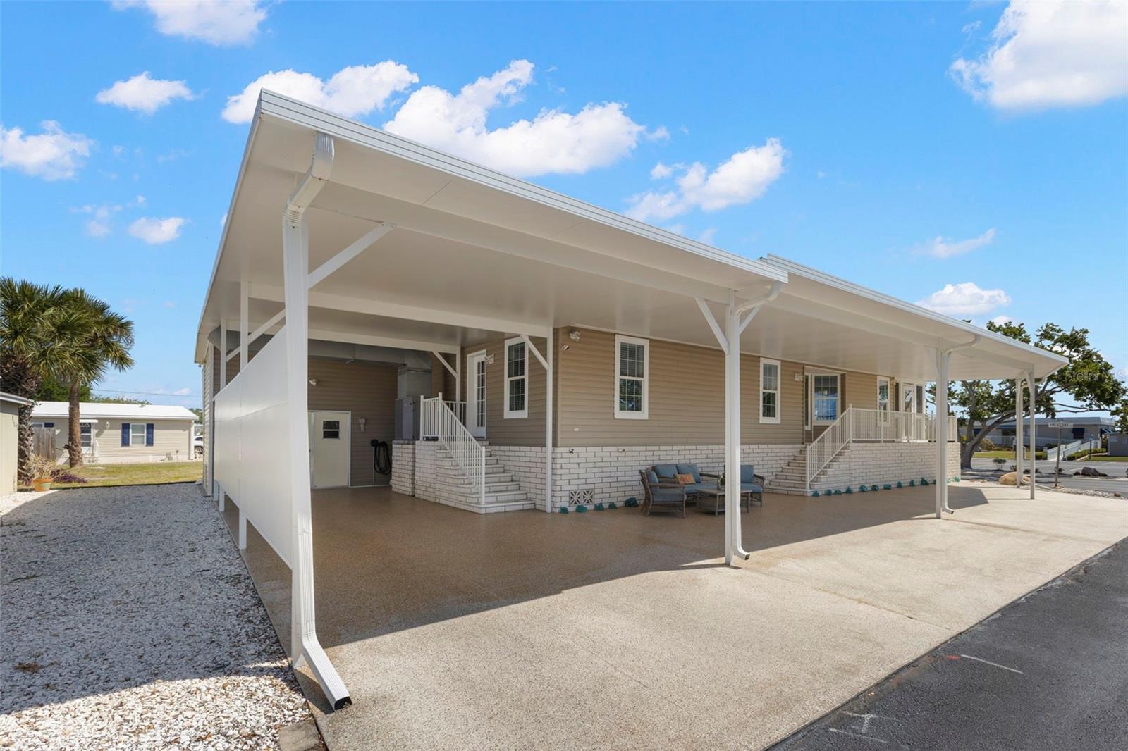 7300 AMERICANA DR NE #143, ST PETERSBURG, FL, 33702