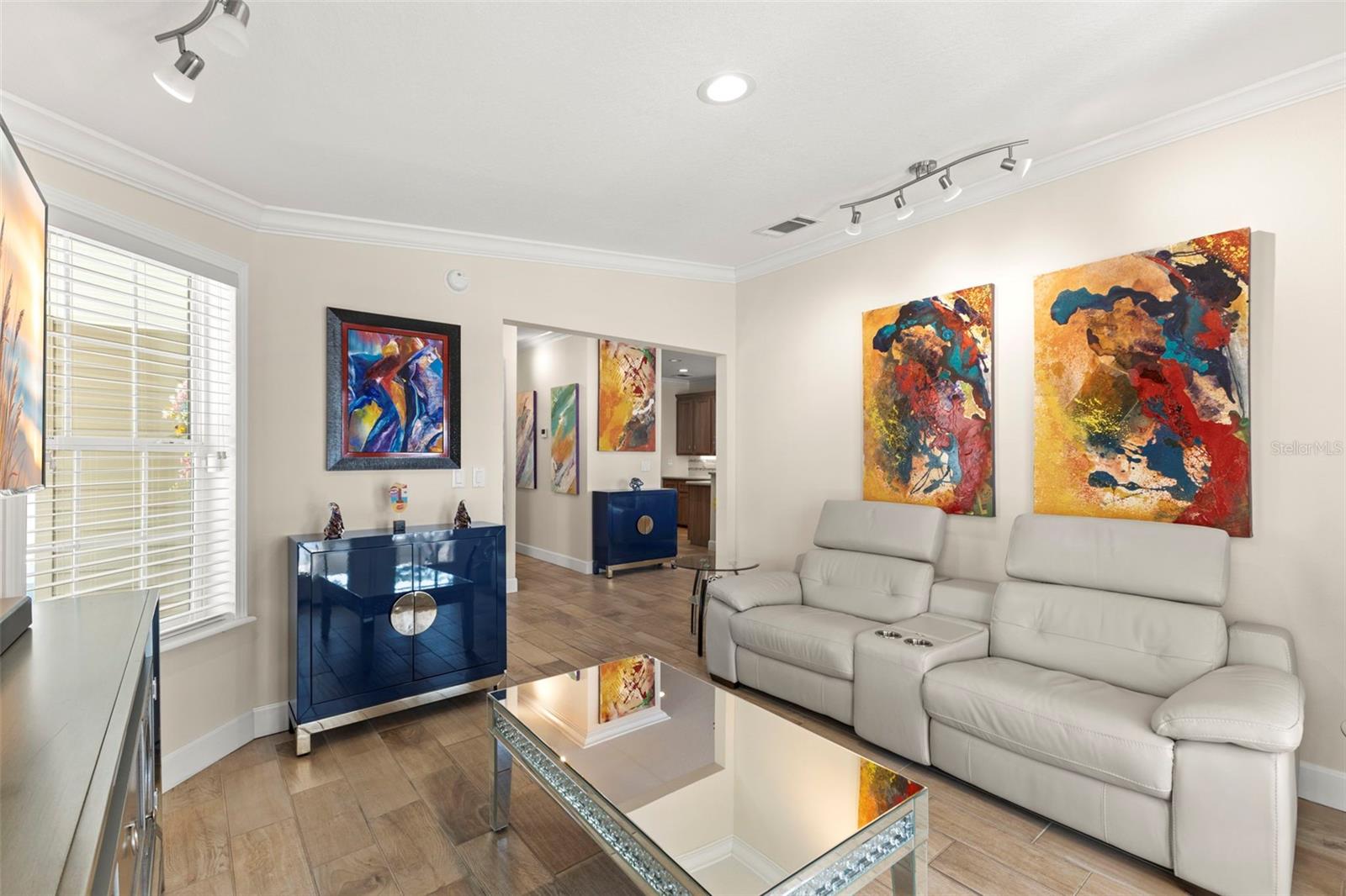 7300 AMERICANA DR NE #143, ST PETERSBURG, FL, 33702