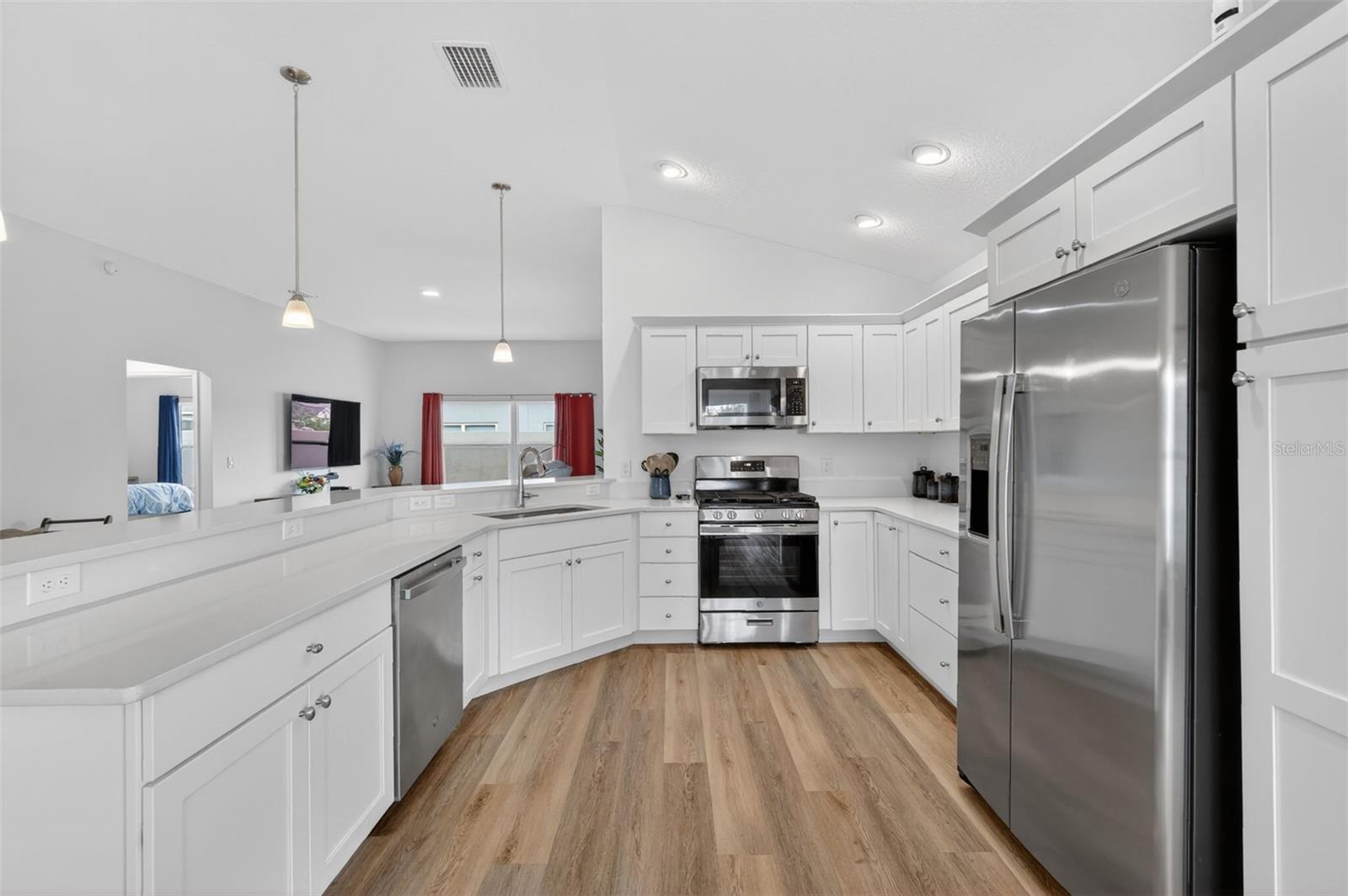 1674 CADORETTE DR, THE VILLAGES, FL, 34762