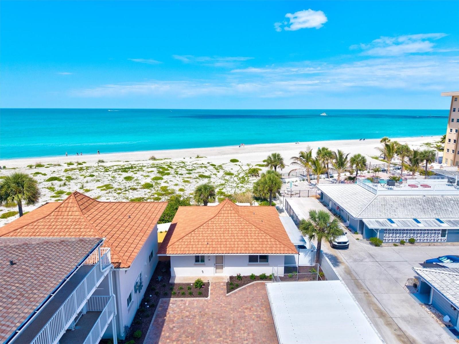 1200 TARPON CENTER DR #1, VENICE, FL, 34285