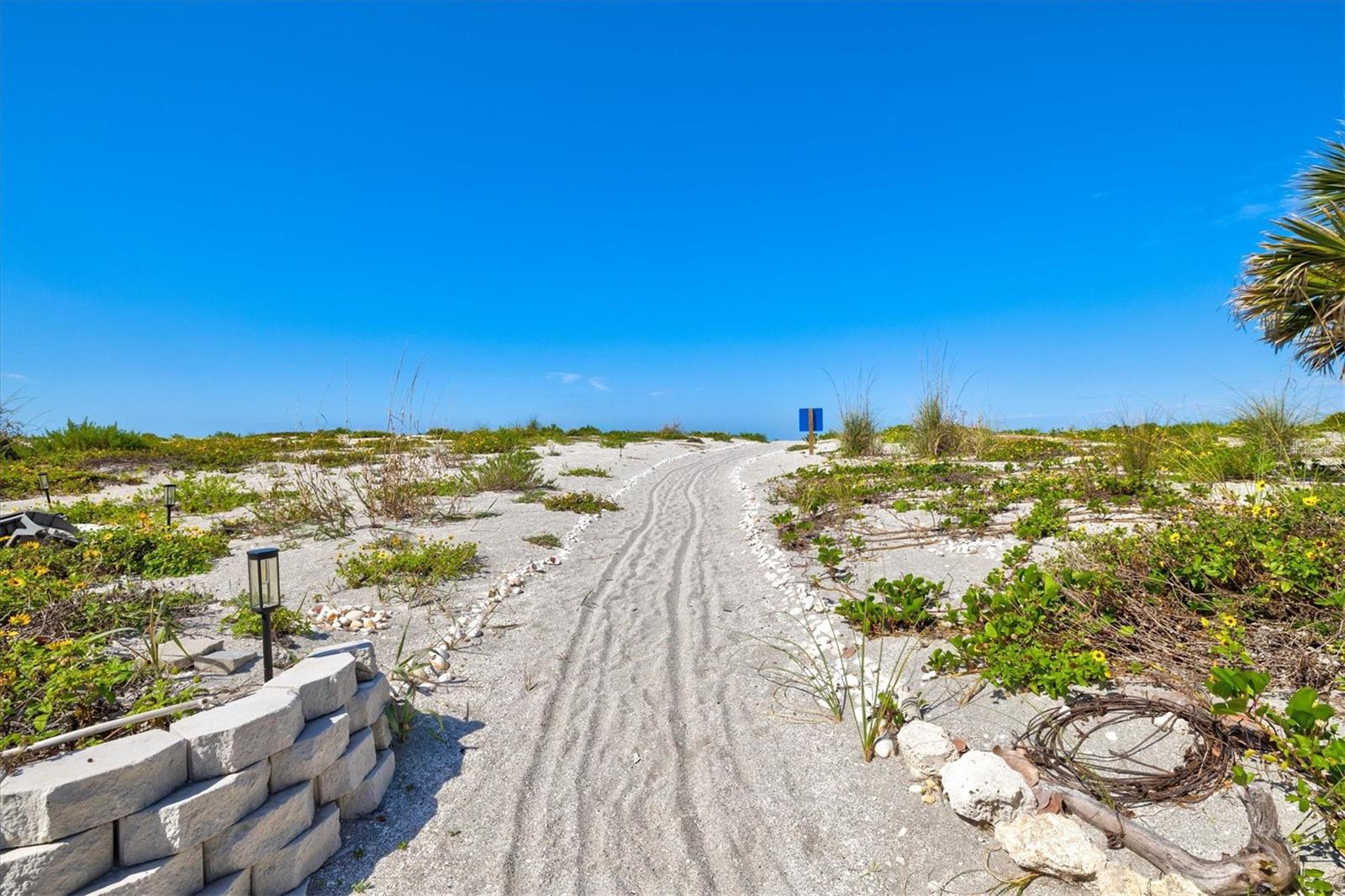 1200 TARPON CENTER DR #1, VENICE, FL, 34285